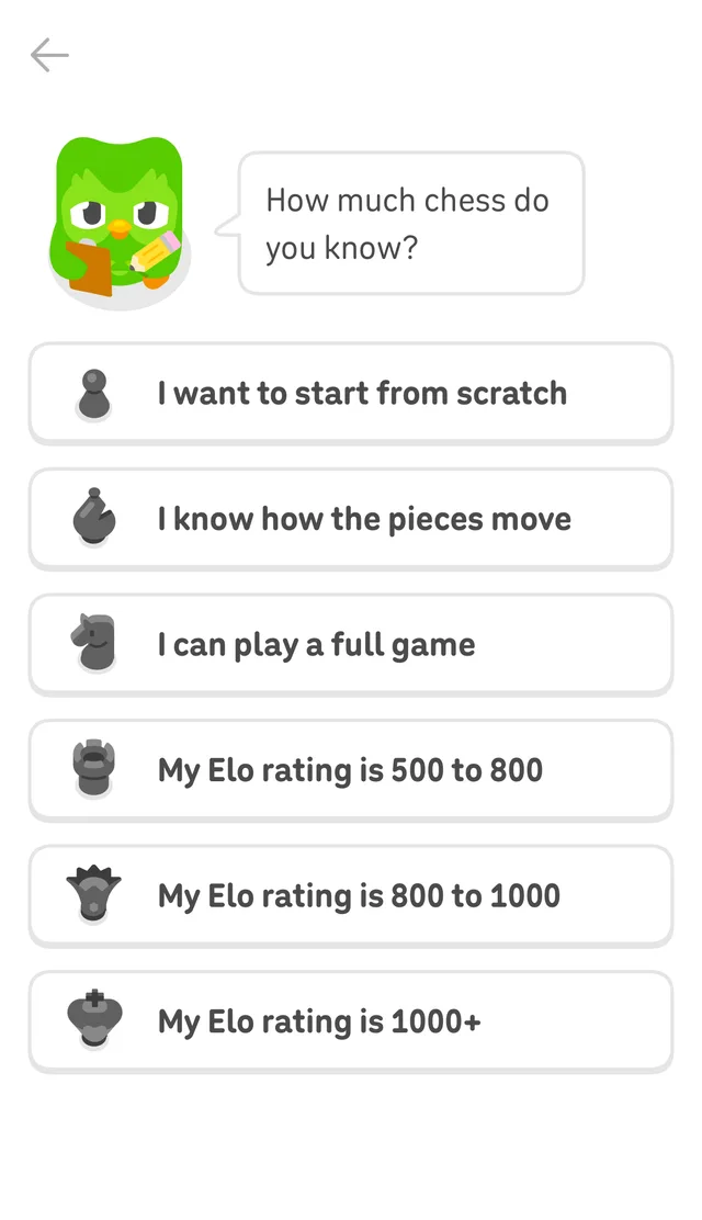 Écran d'auto-évaluation de l'inscription à Duolingo Échecs, les options plafonnant à Mon classement Elo est 1000+